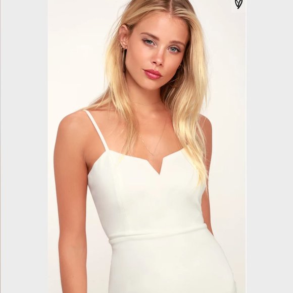 Gianna White Sleeveless Bodycon Dress - Picture 3 of 8